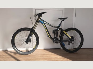 Image 1 of 4