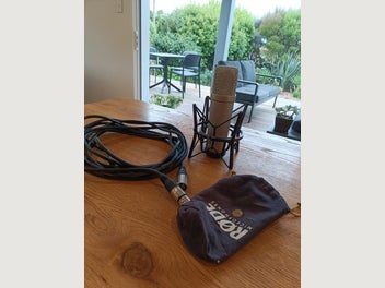 Image 1 of 4