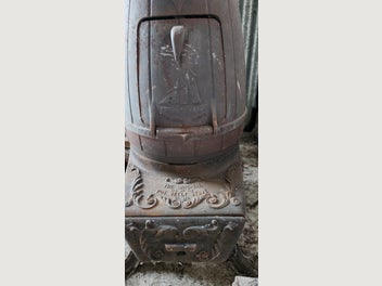 Image 1 of 6