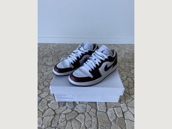 Image 1 of 4