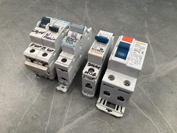 Image 1 of 6