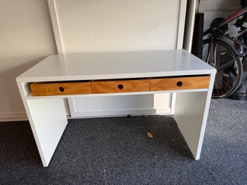 Image 1 of 6