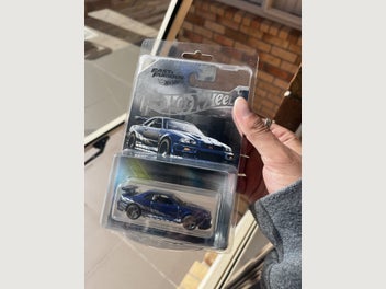 Image 1 of 6