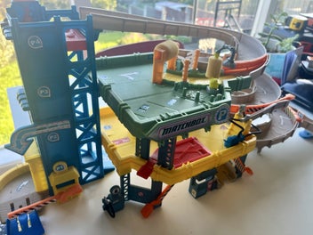 Image 1 of 4