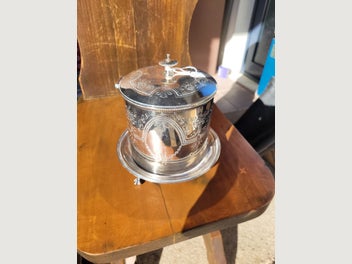 Image 1 of 3