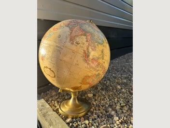 Image 1 of 4