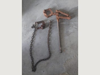 Image 1 of 4