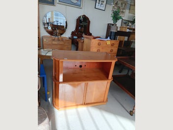 Image 1 of 8