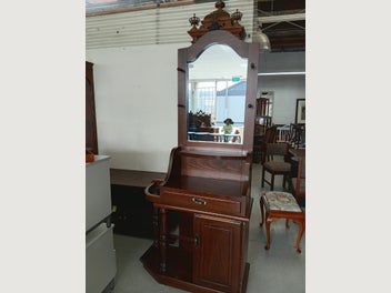 Image 1 of 10