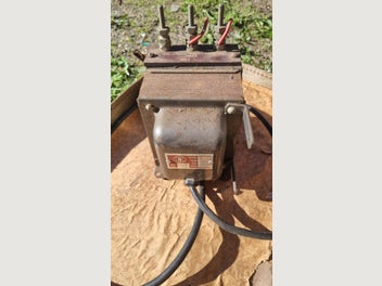 Image 1 of 3