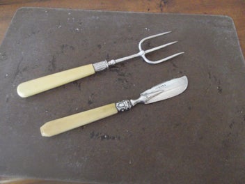 Image 1 of 3