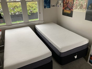 Image 1 of 7