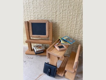 Image 1 of 6