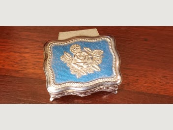 Image 1 of 5