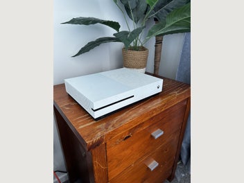 Image 1 of 7