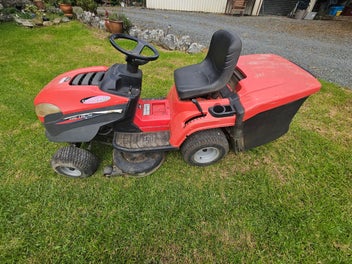 Image 1 of 5