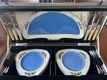 Image 1 of 3