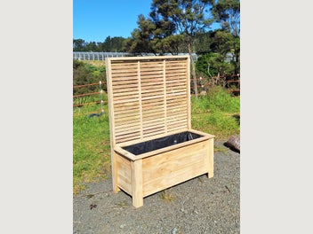 Image 1 of 6