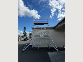 Image 1 of 7