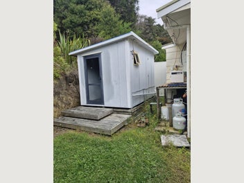 Image 1 of 4