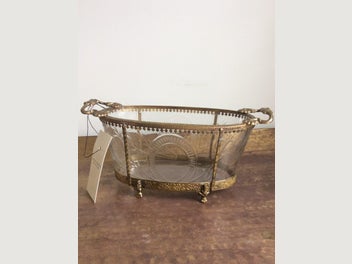 Image 1 of 7