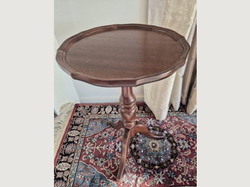 Image 1 of 5