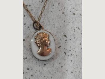 Image 1 of 6