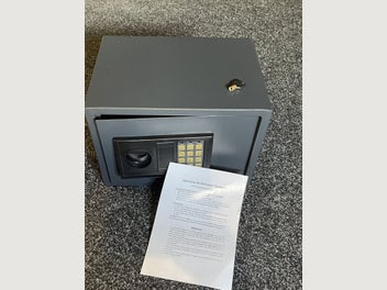 Image 1 of 6