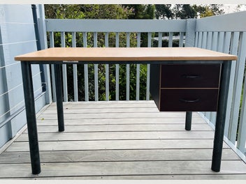 Image 1 of 7