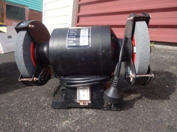 Image 1 of 7