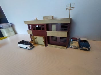 Image 1 of 4