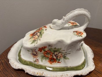 Image 1 of 4