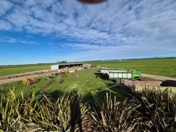Image 1 of 2