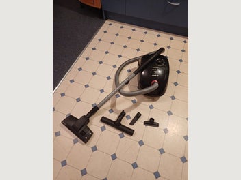 Image 1 of 7