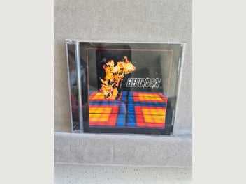 Image 1 of 3