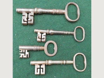 Image 1 of 5