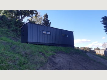 Image 1 of 7