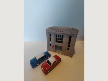 Image 1 of 4