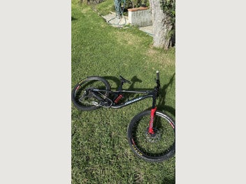 Image 1 of 7