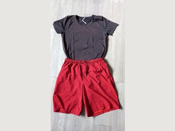 Image 1 of 7