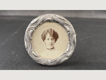 Image 1 of 5