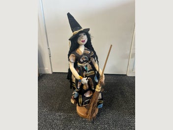 Image 1 of 6