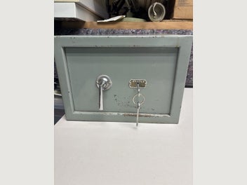 Image 1 of 4
