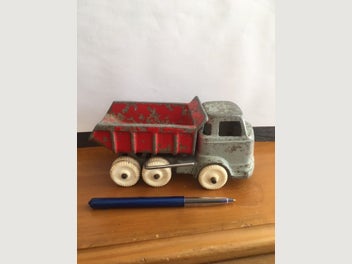 Image 1 of 6