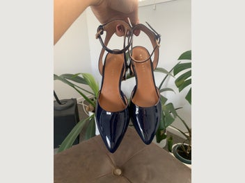 Image 1 of 4
