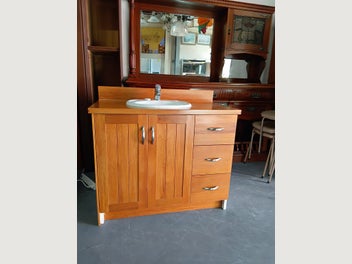 Image 1 of 7