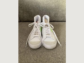 Image 1 of 6