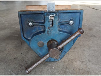 Image 1 of 5