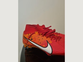 Image 1 of 6