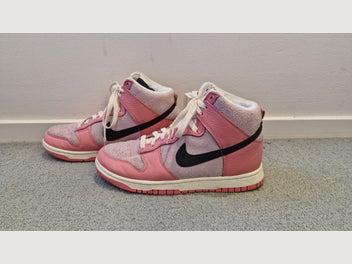 Image 1 of 6